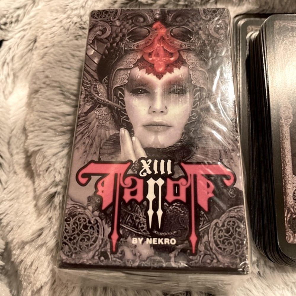 XIII Dark Tarot Deck English Spanish French German Version Mystery Divination